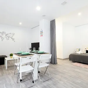 Acogedor Loft En Bajo Centrico Con Parking Wifi Apartament